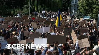 Protests in Ukraine after Zelenskyy fires popular defense minister